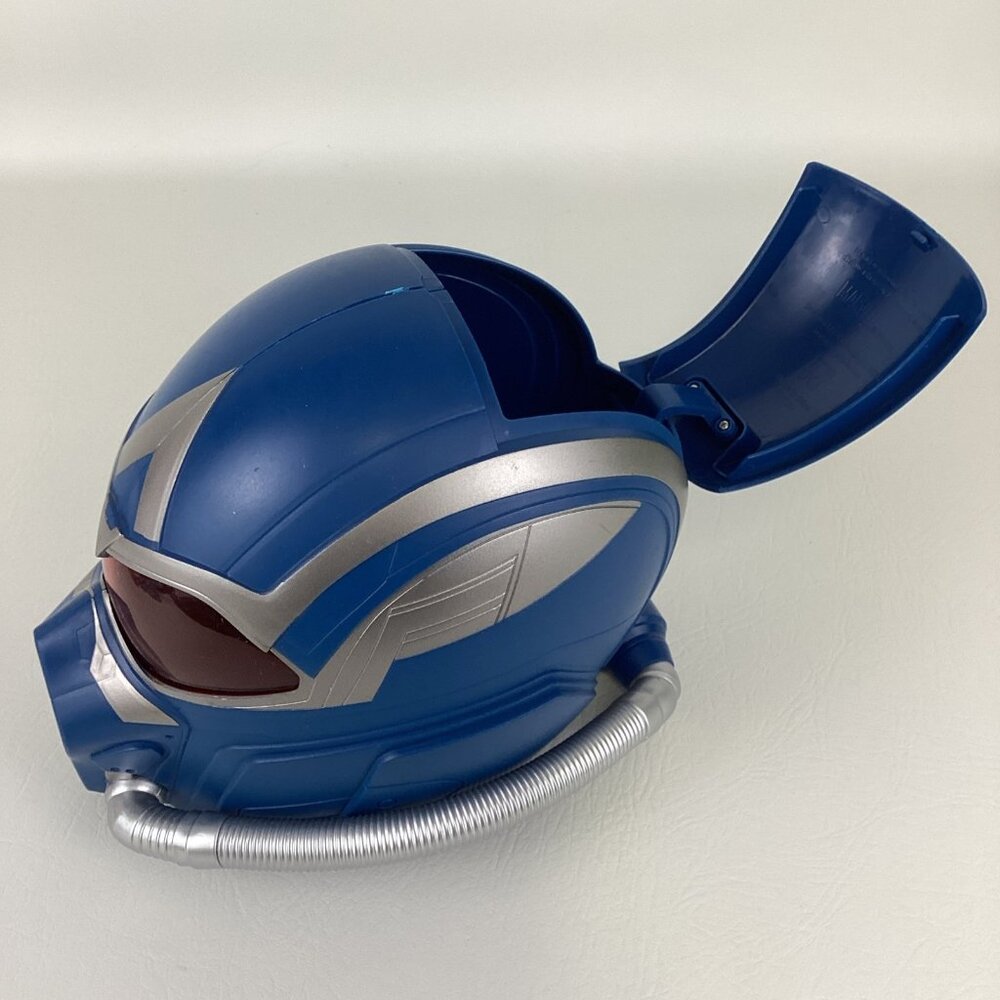 Marvel Captain America Brave New World Flight Helmet Replica Popcorn Bucket - Picture 6 of 8